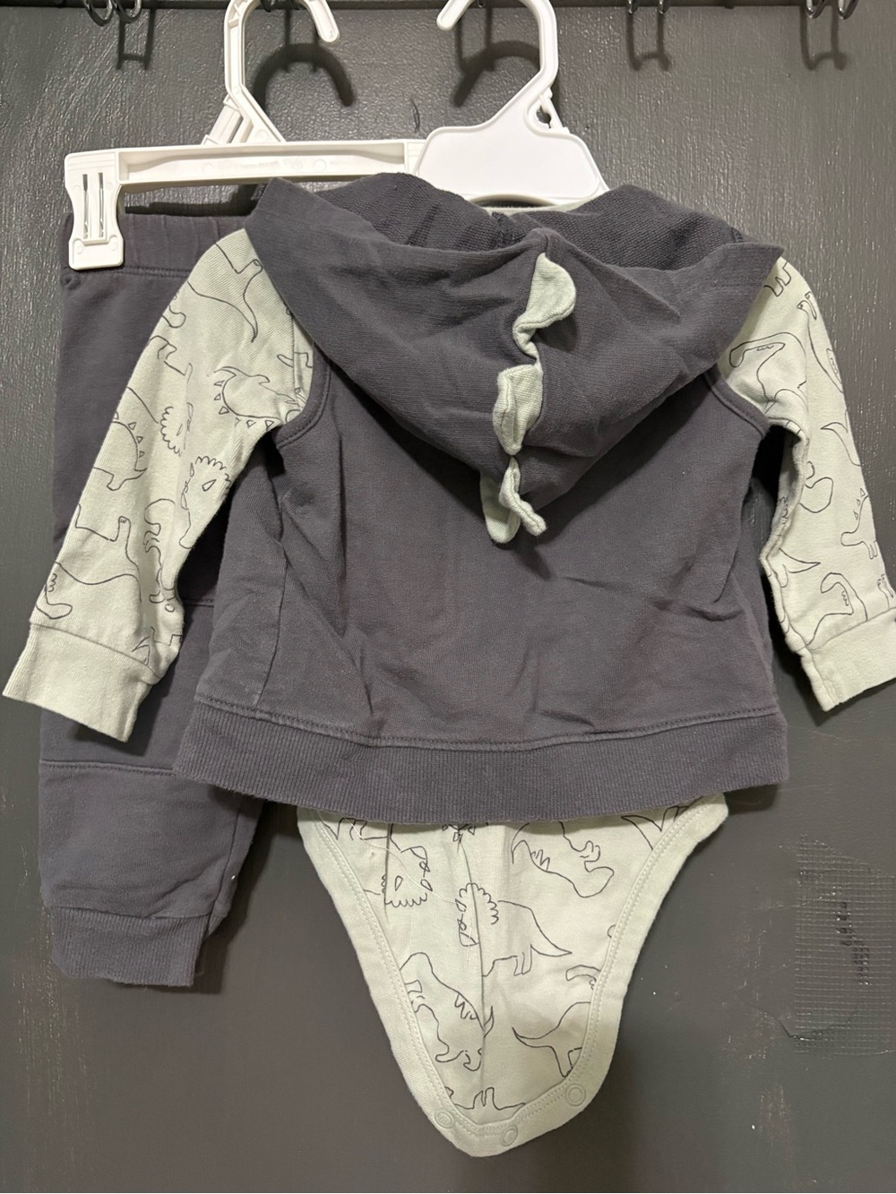 12M Carters Dino long sleeve 3 pc